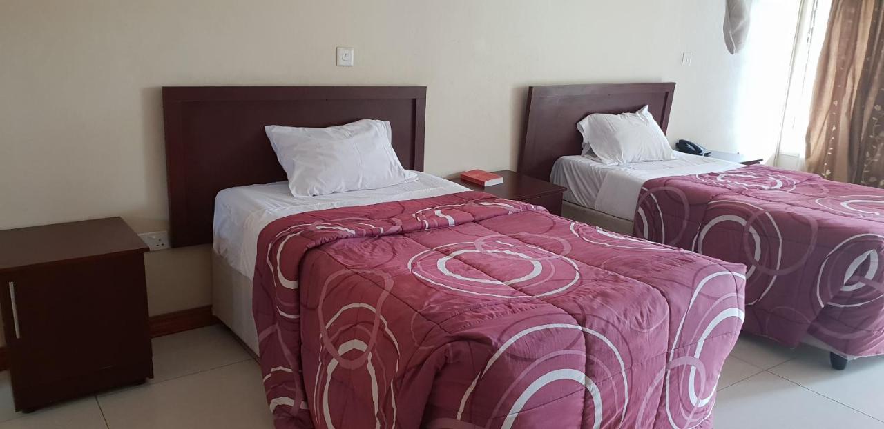 Mwiluzi Motel Ltd Lusaka Dış mekan fotoğraf